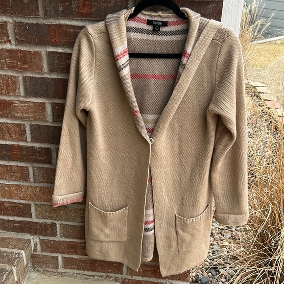 Tribekka 44 Ladies M Tan Hooded Open Sweater Pattern Cardigan - Picture 2 of 12